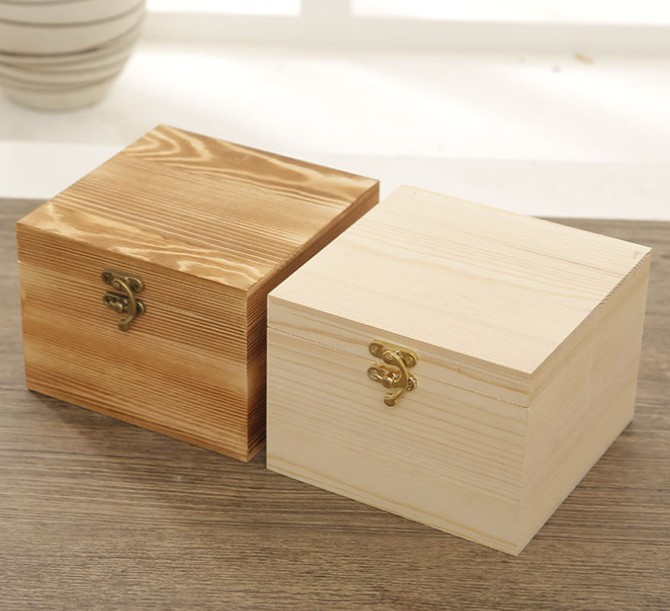 木盒.JPG